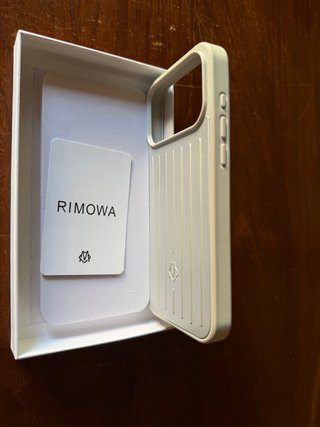 Funda Rimowa iPhone 17 Pro Max