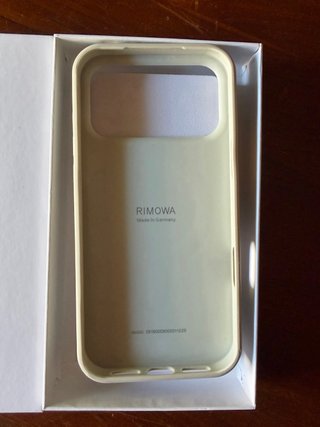 Funda Rimowa iPhone 17 Pro Max