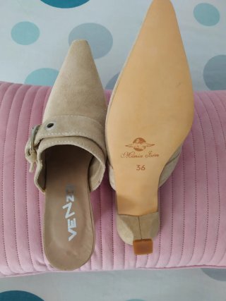 Zapatos Mules Beige VENZO Talla 36