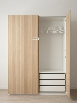 Armario corredero madera y blanco Ikea