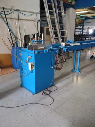 Máquina trenzadora de aluminio