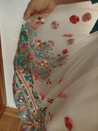 Vestido de fiesta azul y blanco