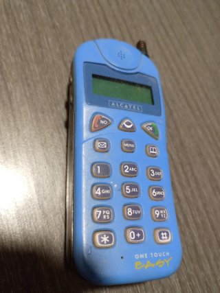 Móvil Alcatel One Touch Baby azul