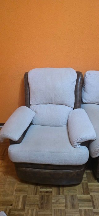 Sillón individual beige y marrón