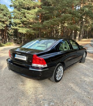 Volvo S60 D5 Summum automático, cuero, xenón
