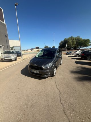 Ford Transit Courier 2018