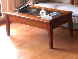 Muebles salón comedor: vitrina, mesa, sillas