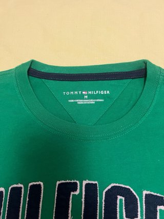 Lote 2 Camisetas Tommy Hilfiger Talla M