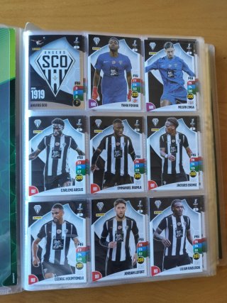 Álbum Adrenalyn Ligue 1 2025-2026 casi completo