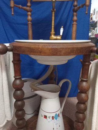Mueble Lavabo Palanganero Antiguo con Espejo