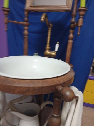 Mueble Lavabo Palanganero Antiguo con Espejo
