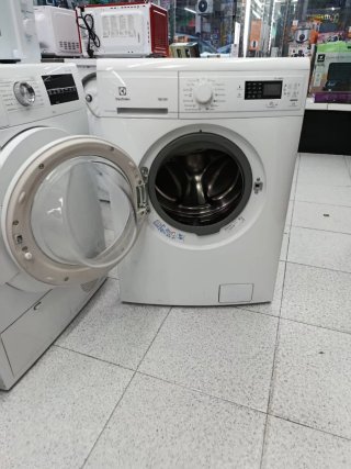 Lavadora Electrolux TIMECARE 7kg con garantía