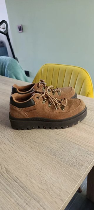 Zapatillas de ante marrones