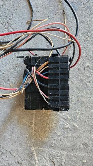 BSM B3 9650664080 Caja Fusibles