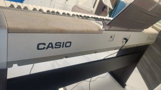Piano Casio Privia PX-410R