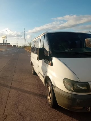 Ford E-Transit 2001
