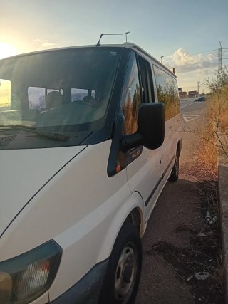 Ford E-Transit 2001