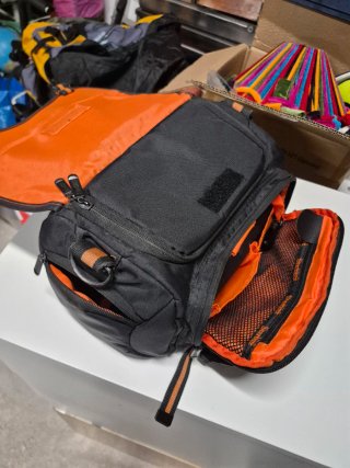 Bolsa Cámara Fotos Kalahari Swave S18 Black/Orange