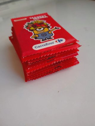 Lote sobres cromos Panini y Carrefour