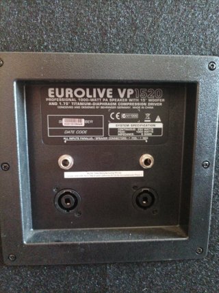 Altavoces beringer 15 pulgadas