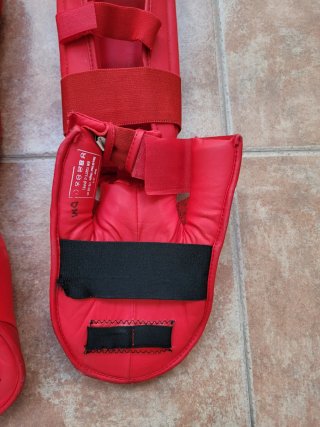 Protecciones Karate Kamikaze Rojo Talla M