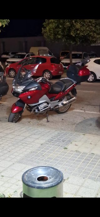 BMW R 1200 RT Roja y Plata.