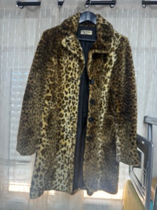 Abrigo pelo leopardo talla M