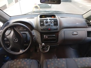 Mercedes vito 9 plazas (( solo interesado))