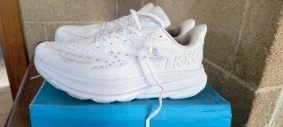 Hoka Clifton 9 Scarpe da Corsa Bianche