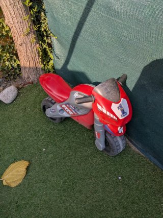 Moto correpasillos Feber RR Performance