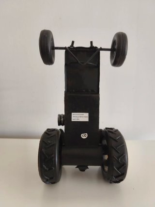 Tractor de metal decorativo