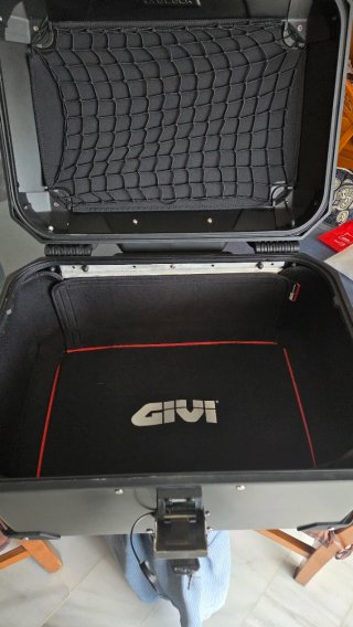 PACK Maleta Givi Trekker Outback EVO 58L