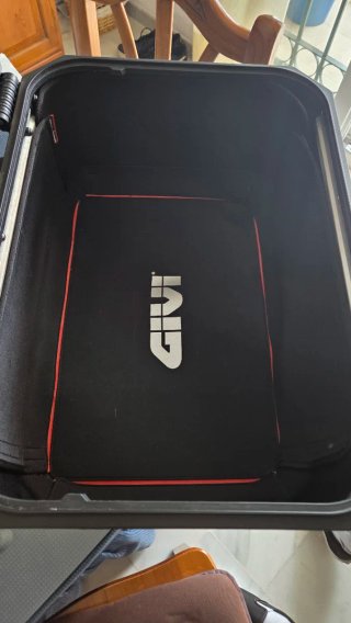 PACK Maleta Givi Trekker Outback EVO 58L