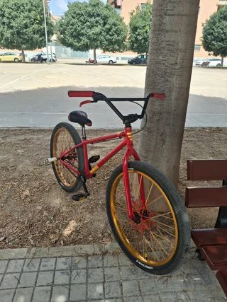 CAMBIO MAFIABIKE POR OTRA DE STUNT O ENDURO