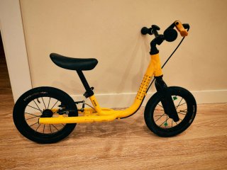 Bicicleta infantil Btwin amarilla