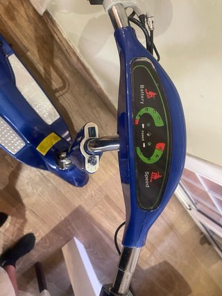Patinete eléctrico infantil con silla