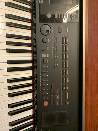 Piano Yamaha Clavinova CVP-305