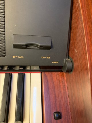 Piano Yamaha Clavinova CVP-305