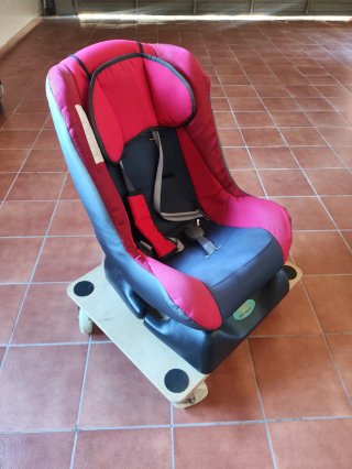 Silla coche bebé (anclaje coche con cinturon)