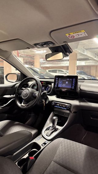 Toyota Yaris 2021 estado excelente
