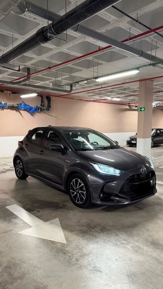 Toyota Yaris 2021 estado excelente