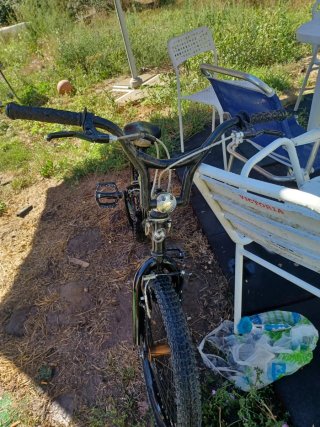 Bicicleta BMX Negra