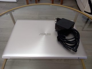 Portátil Asus Zenbook UX303LB