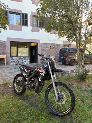 Rieju MRT 50 Enduro/Motocross Negra y Roja
