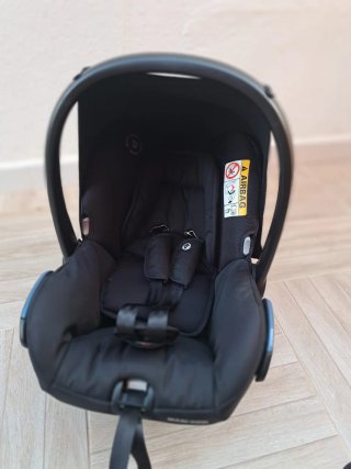 Maxi-Cosi 0+ con adaptador bugaboo