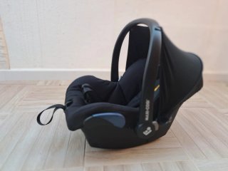 Maxi-Cosi 0+ con adaptador bugaboo