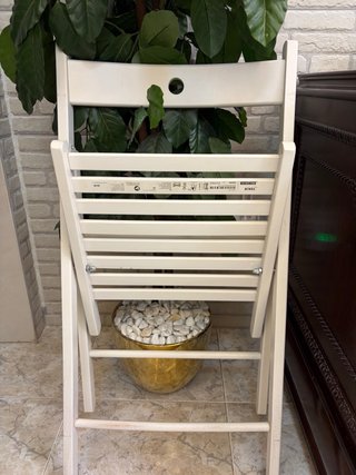 5 Sillas plegables de madera blanca. IKEA