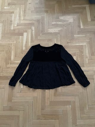 Blusa Zara Basic Negra Romántica
