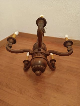 Lámpara de techo madera estilo renacentista