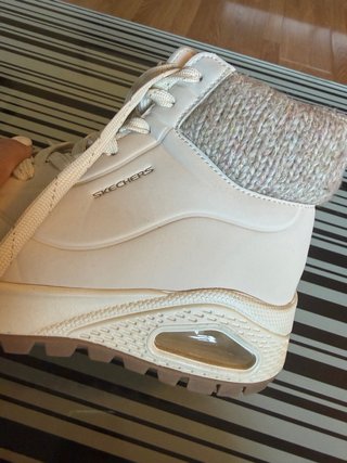 Botines Skechers Uno Rugged T-37 Beige